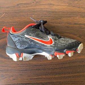 Nike boys baseball cleats, size 12